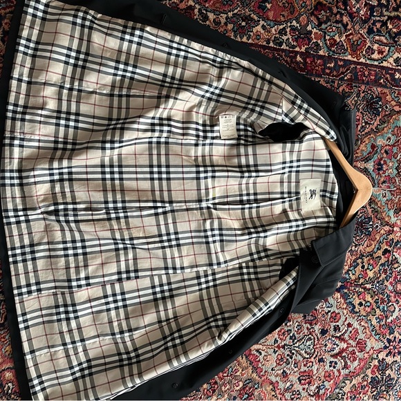 Burberry women’s Estelle Raincoat sz 10 - Picture 5 of 7
